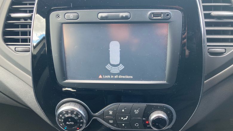 Renault Captur 0.9 TCE 90 Dynamique S Nav 5dr Petrol Hatchback